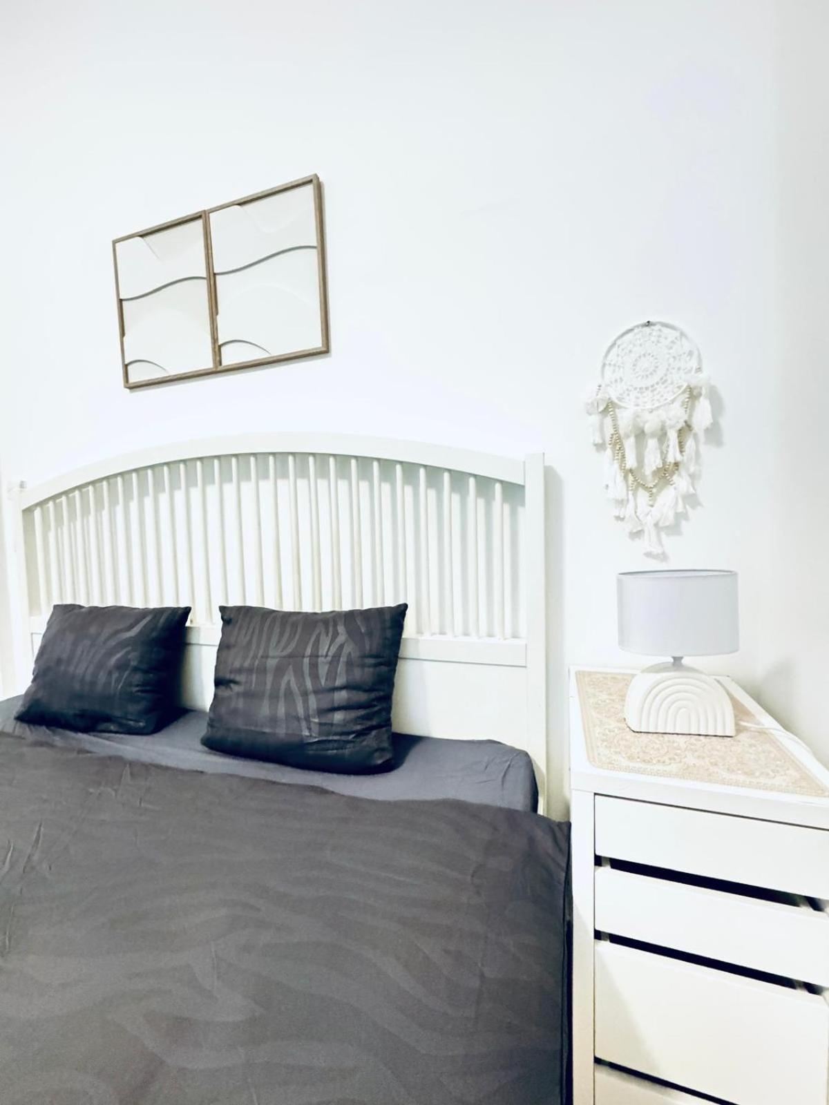 Comfortable Apt, 15minutes To Rathausplatz Apartment *